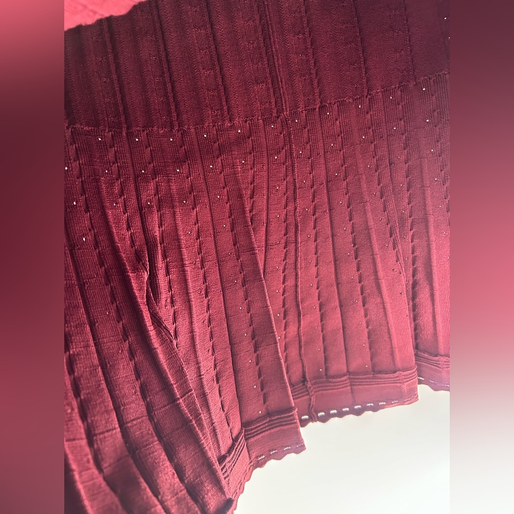 Burgundy Knit Long sleeve top and pleated Skirt Set - Picture 4 of 9